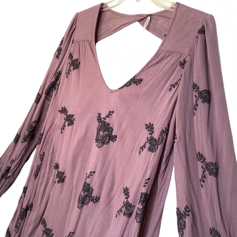 Free People Austin Dress Sz M Mauve Embroidered Mini Open Back Boho Festival EUC - Picture 3 of 9
